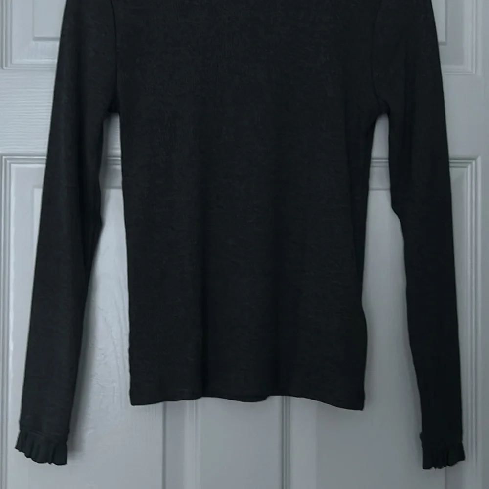 NWT J. Crew Vintage Rib Ruffle Mockneck T-shirt Dark Grey Small